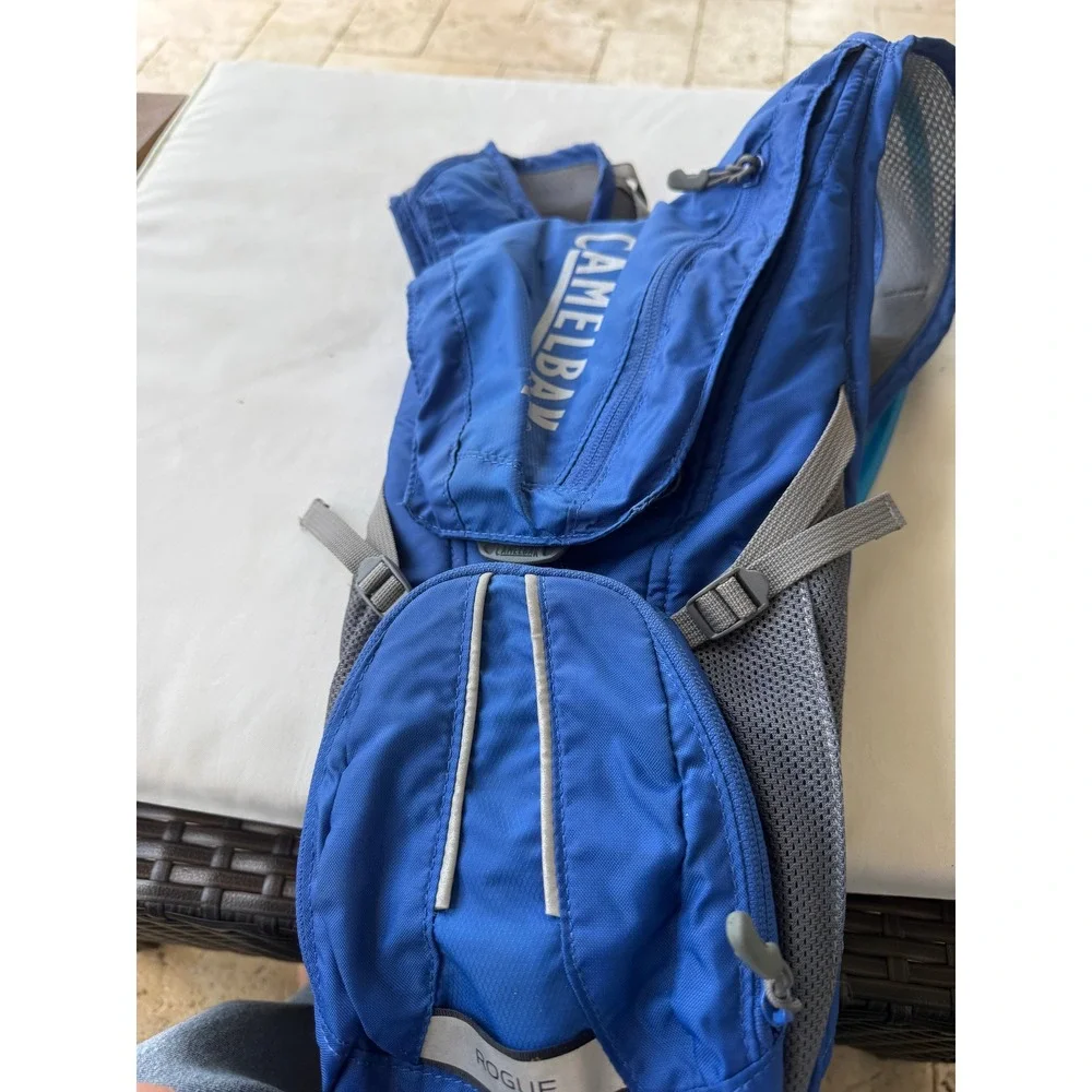 CamelBak Rogue light Hydration Pack Blue Grey Cycling Hiking‎ Backpack w Bladder